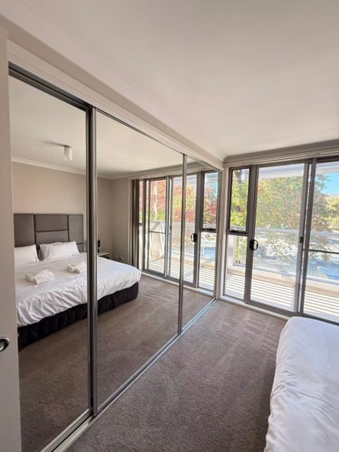 1BR Braddon Stay | Short Stroll to City | Parking 7 Serain Residences