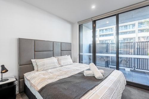 Cozy and Central Located 2BDR Apartment w/Parking 0 Serain Residences