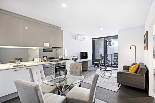 Modern One-bedroom Apt in the Heart of Melbourne 2 Serain Residences