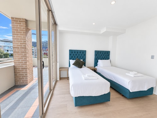 Spacious City View 3BR Loft Apartment | Parking*2 11 Serain Residences