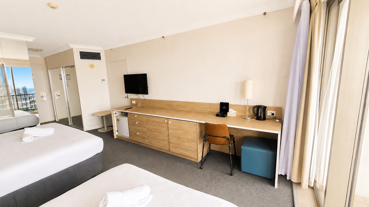 Private Hotel Room Near Beach | 3 Min Tram | Max 4 7 Serain Residences