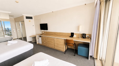 Private Hotel Room Near Beach | 3 Min Tram | Max 4 7 Serain Residences