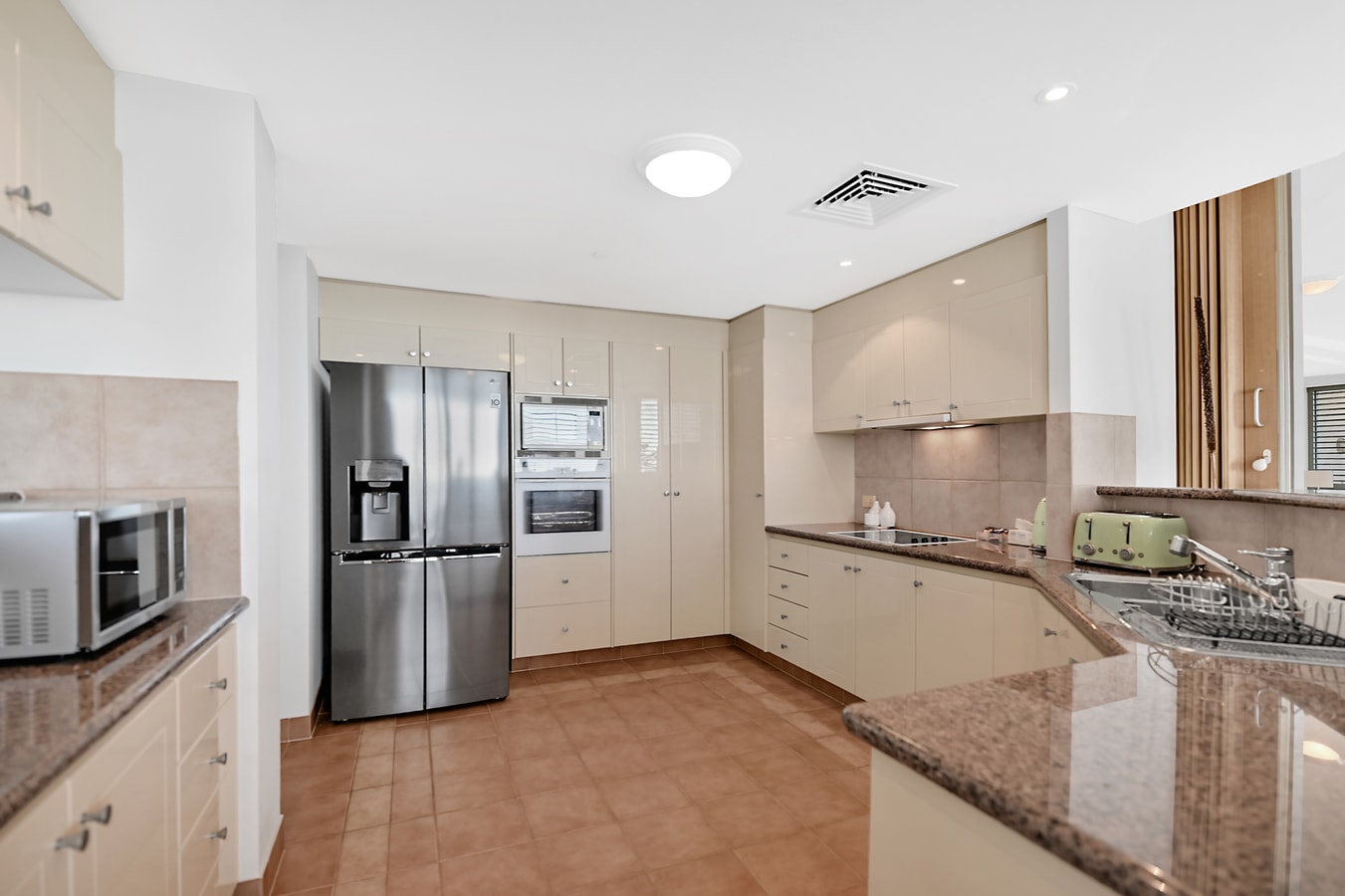 Panoramic Ocean View Sub-Penthouse Crown Surfers 15 Serain Residences