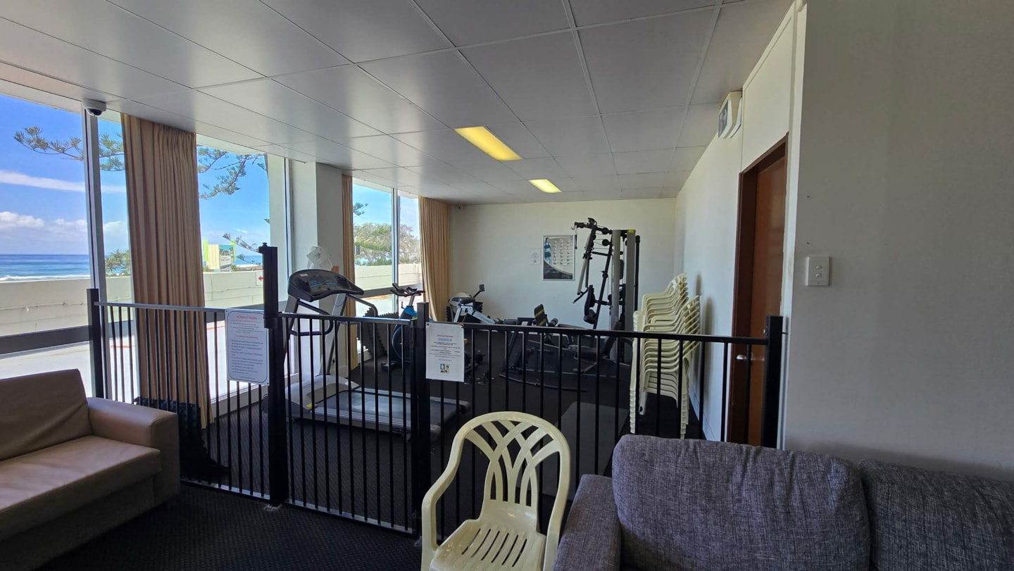 Beachside Ocean View 1BR Apartment Central Surfers 12 Serain Residences