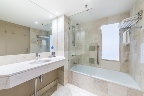 SeaView Hotel Room | Level 12 Walk to Beach&Tram 4 Serain Residences