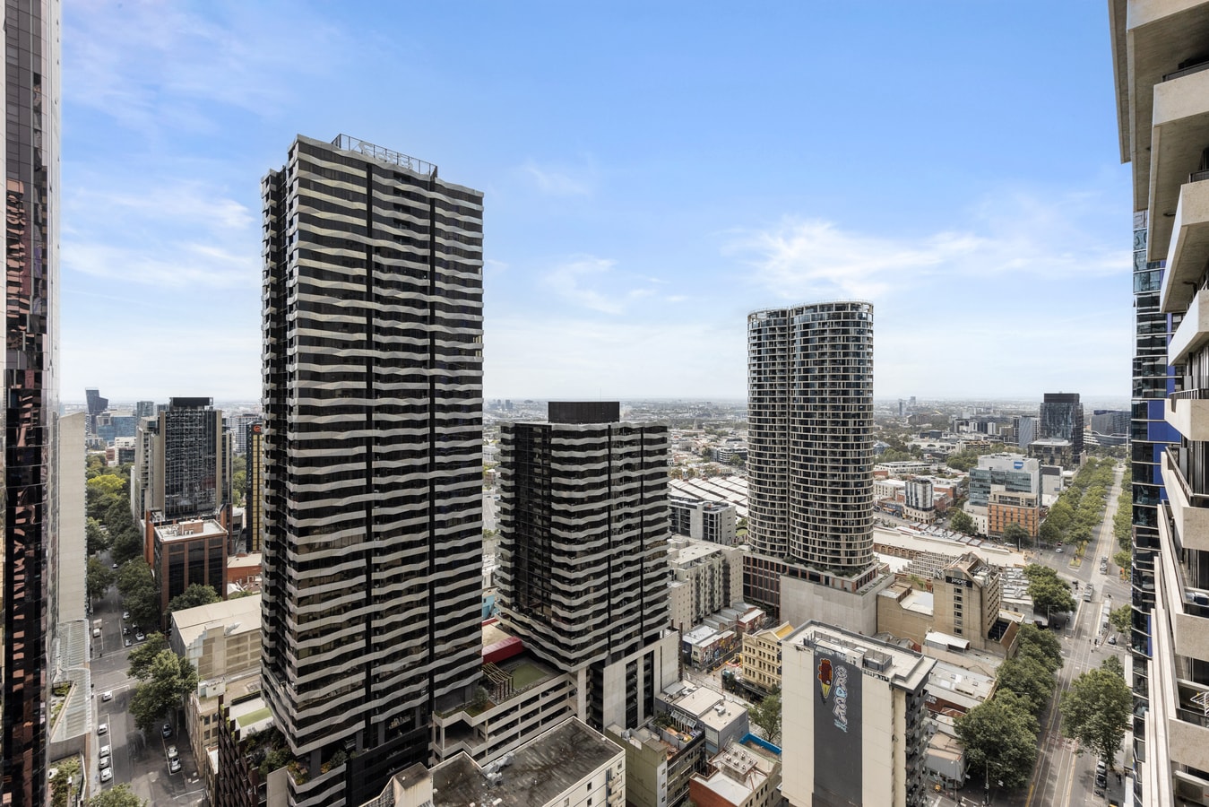 City View 2 bedroom Apt in the Heart of Melbourne 17 Serain Residences