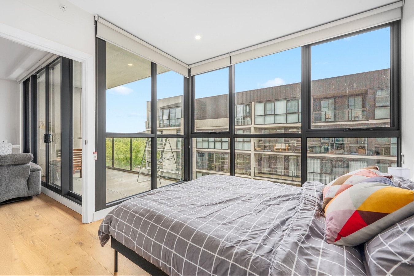 Sunny & Bright 2BR Retreat with Parking in Lyneham Serain Residences