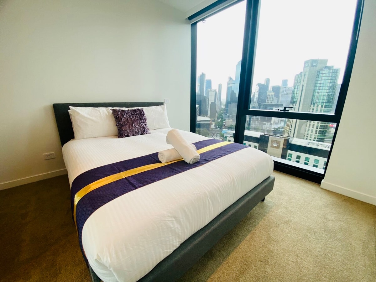 Urban 1BRD Living Minutes to Crown & Riverside 2 Serain Residences