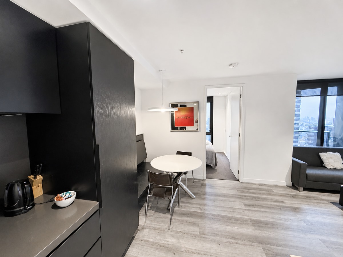 5 Min to State Library: High-Rise Modern 2Bedroom 8 Serain Residences