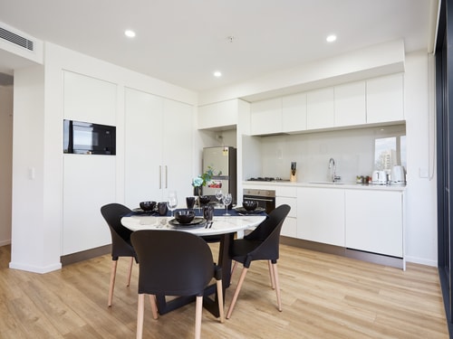 Modern 1-Bedroom Apartment in Central Gold Coast 5 Serain Residences
