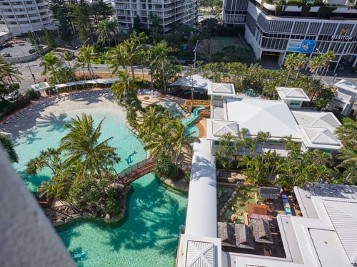 Crown Tower hotel room Apt with 2 King Single 8 Serain Residences