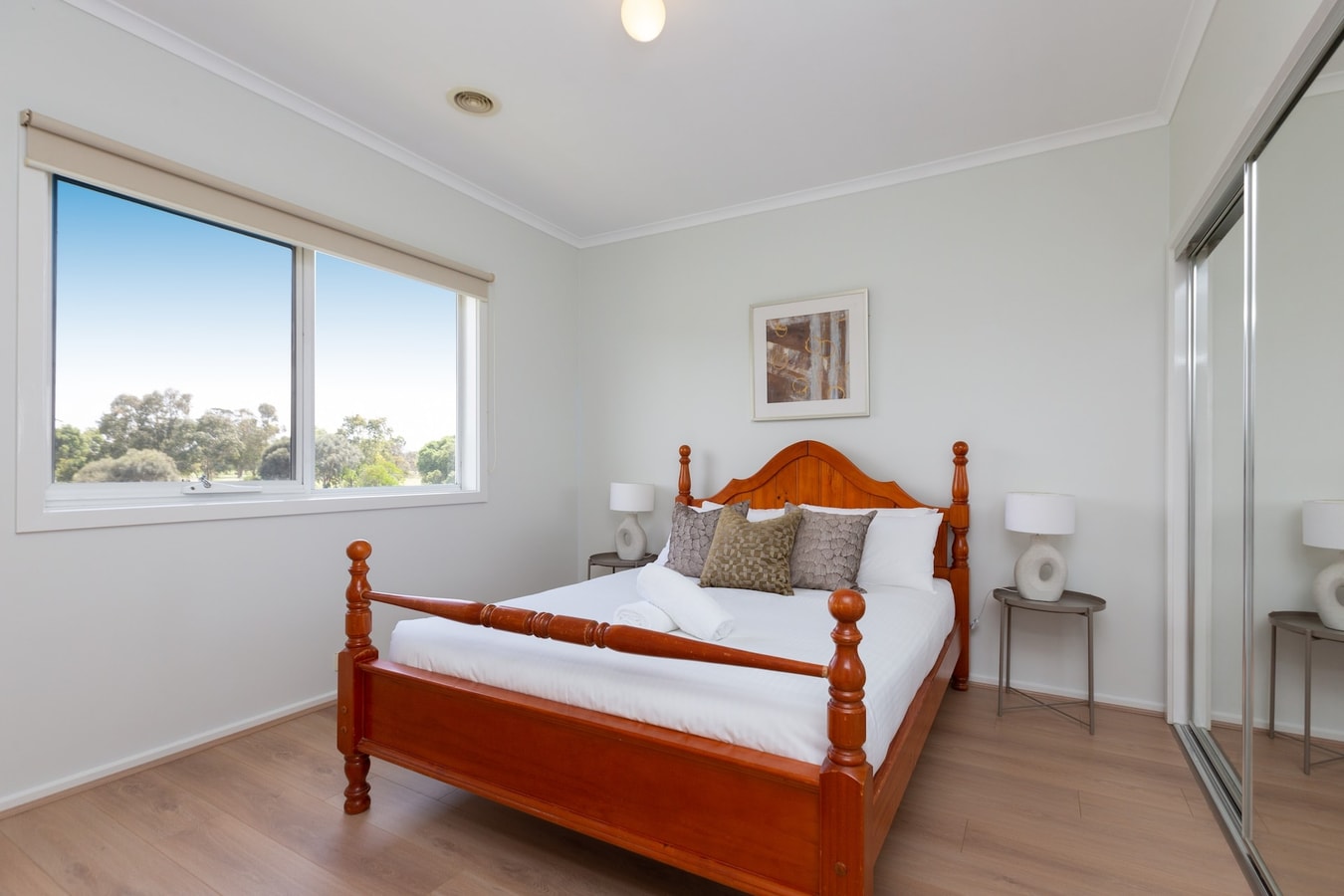 3 bedroom Townhouse next to River East Melbourne 7 Serain Residences