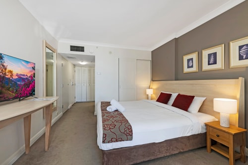 Cozy Studio with Gym & Pool Near Chatswood Station 7 Serain Residences