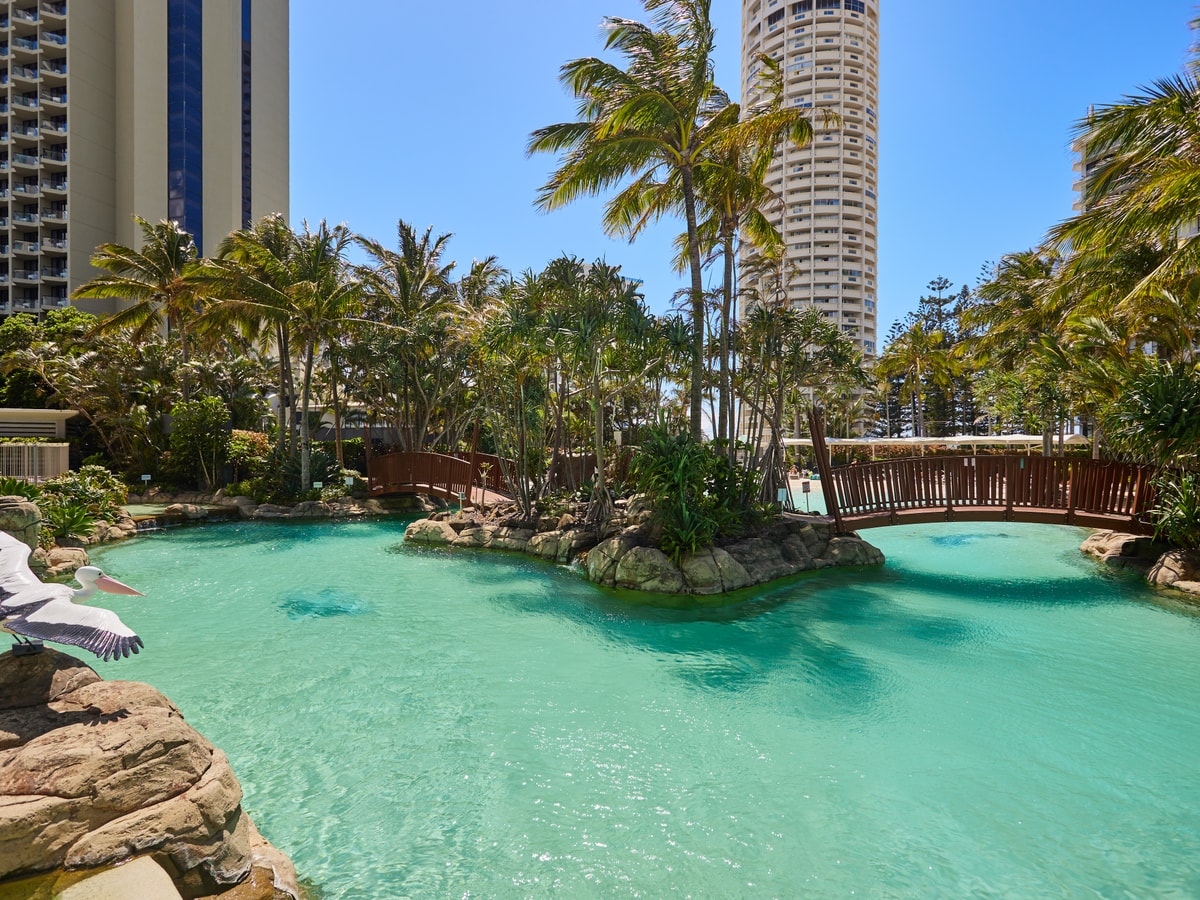 Coastal Hotel Room | Ocean Glimpse | 2 King Single 19 Serain Residences