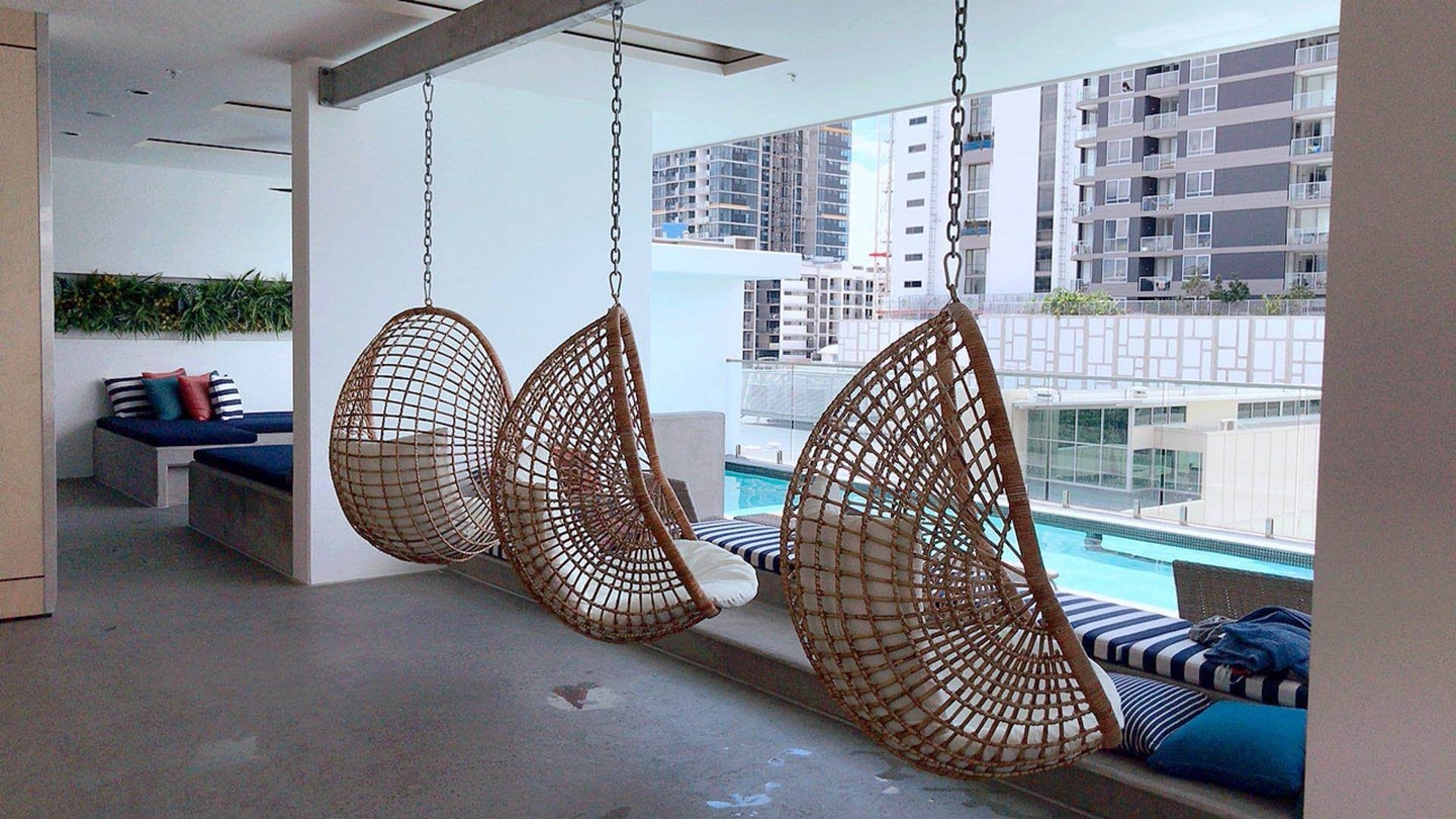 Comfortable 2BR w/ Pool, Gym & BBQ | Free Parking 18 Serain Residences