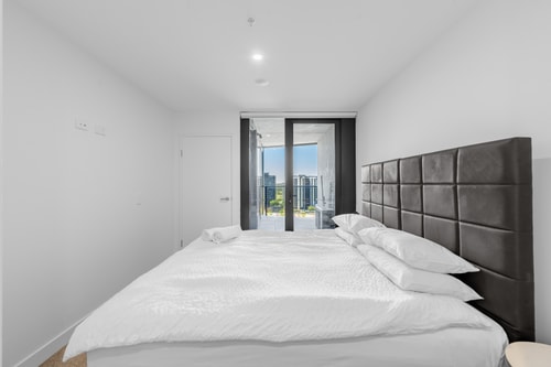 Brand New 1BDR Apartment NEXT to Woden Westfield 4 Serain Residences