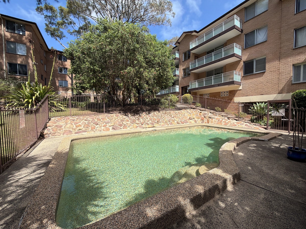 Quiet & Cozy 2BR Home in Chatswood with Parking 16 Serain Residences