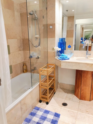 Blue Bunny-Eared Stay | Ocean View | 2min to Beach 17 Serain Residences
