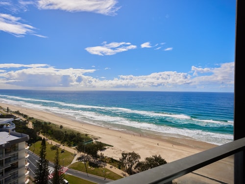 Spectacular Ocean View 1-bedroom Surfers Paradise 5 Serain Residences