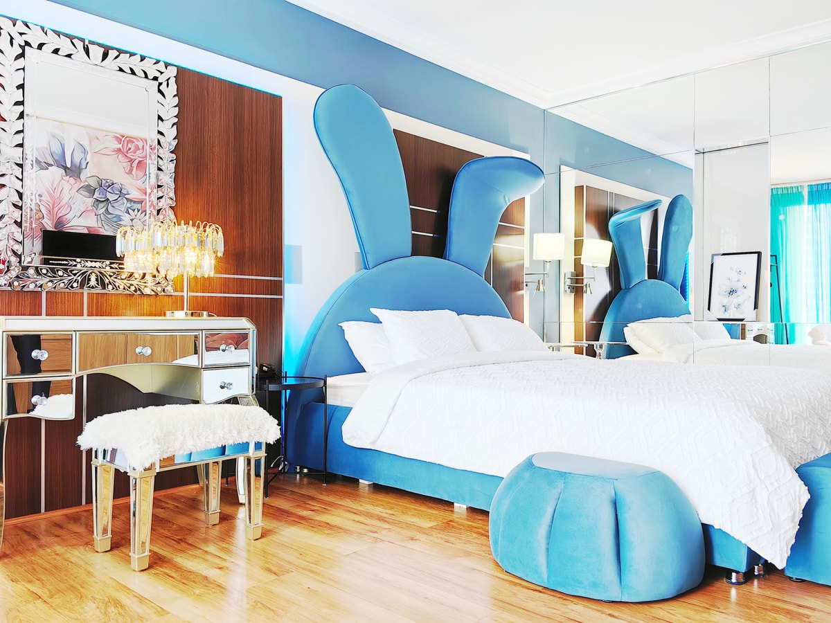 Blue Bunny-Eared Stay | Ocean View | 2min to Beach 6 Serain Residences