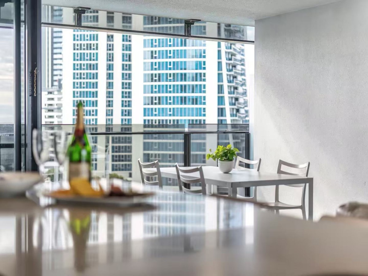 Modern 2BR Oasis with Pools, Gym & Secure Parking 18 Serain Residences