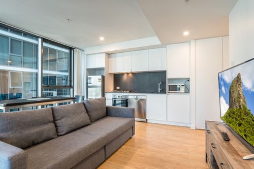Great Location 1Bedroom w/Parking South Brisbane 1 Serain Residences