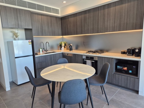 Olympic Park 1BR: Pool, Gym & Free Secure Parking 2 Serain Residences