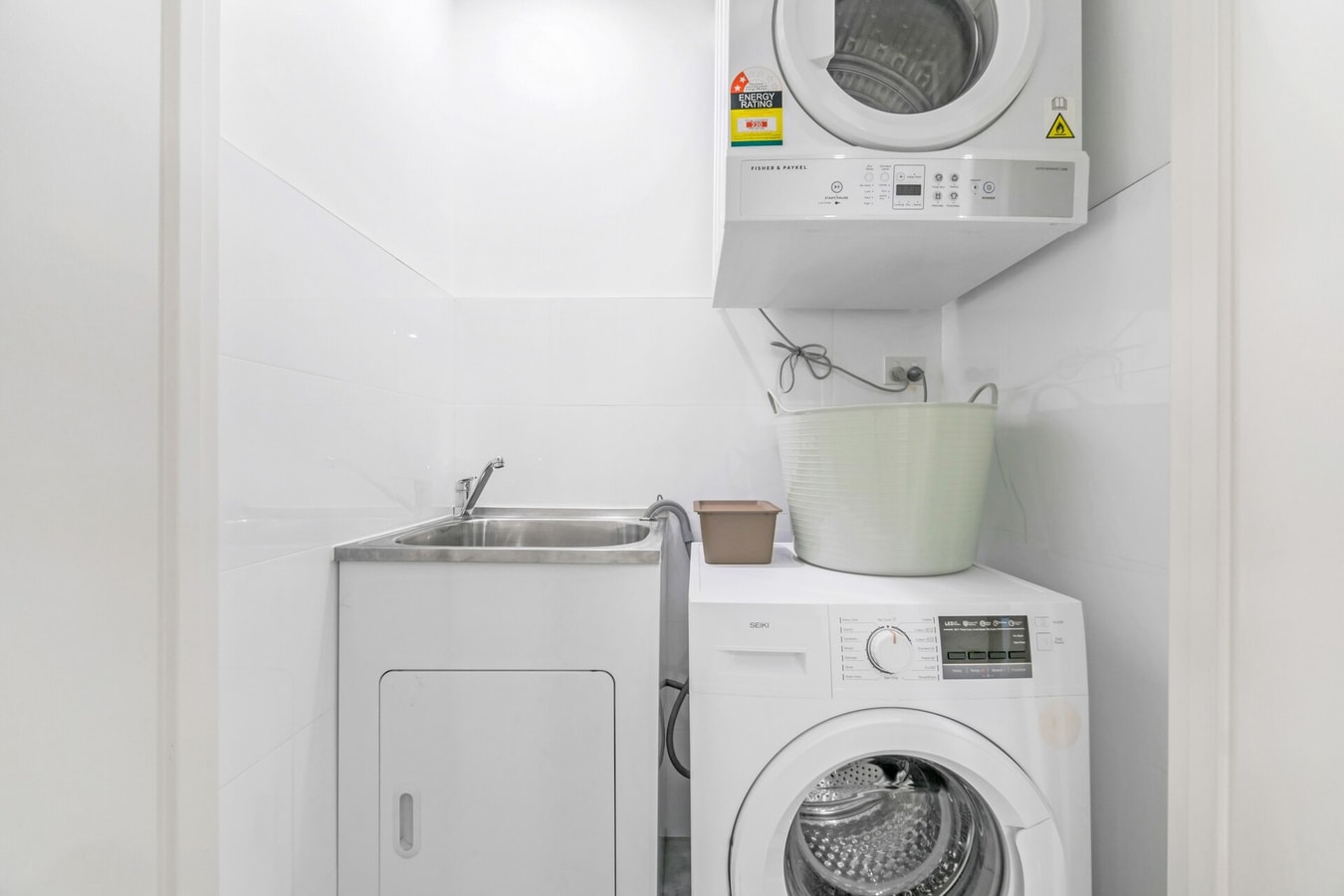 Sunny 2 Bedroom Apt with Parking in Rouse Hill 27 Serain Residences