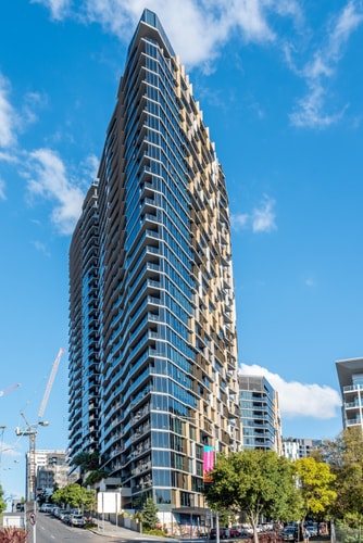 Great Location 1Bedroom w/Parking South Brisbane 2 Serain Residences