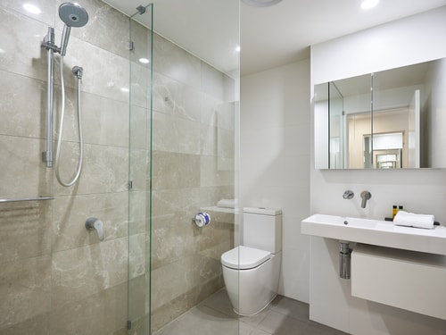 Three Bedroom Comfortable Villa Surfers Paradise 12 Serain Residences