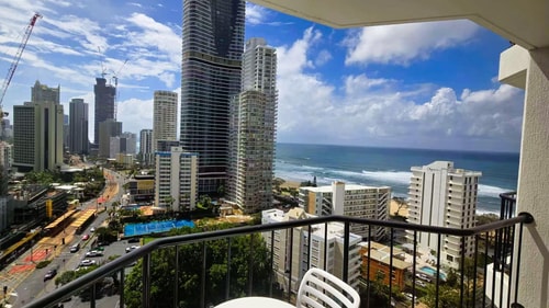 Comfortable 2-Bed Stay in Surfers | Great Location 9 Serain Residences