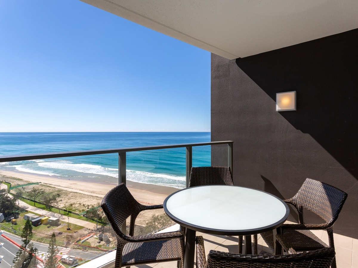 Boutique Beachside Ocean view Apartment 2 Serain Residences