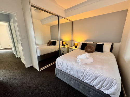 Modern 2Bdr Apt 7mins to Paramatta Train Station 11 Serain Residences