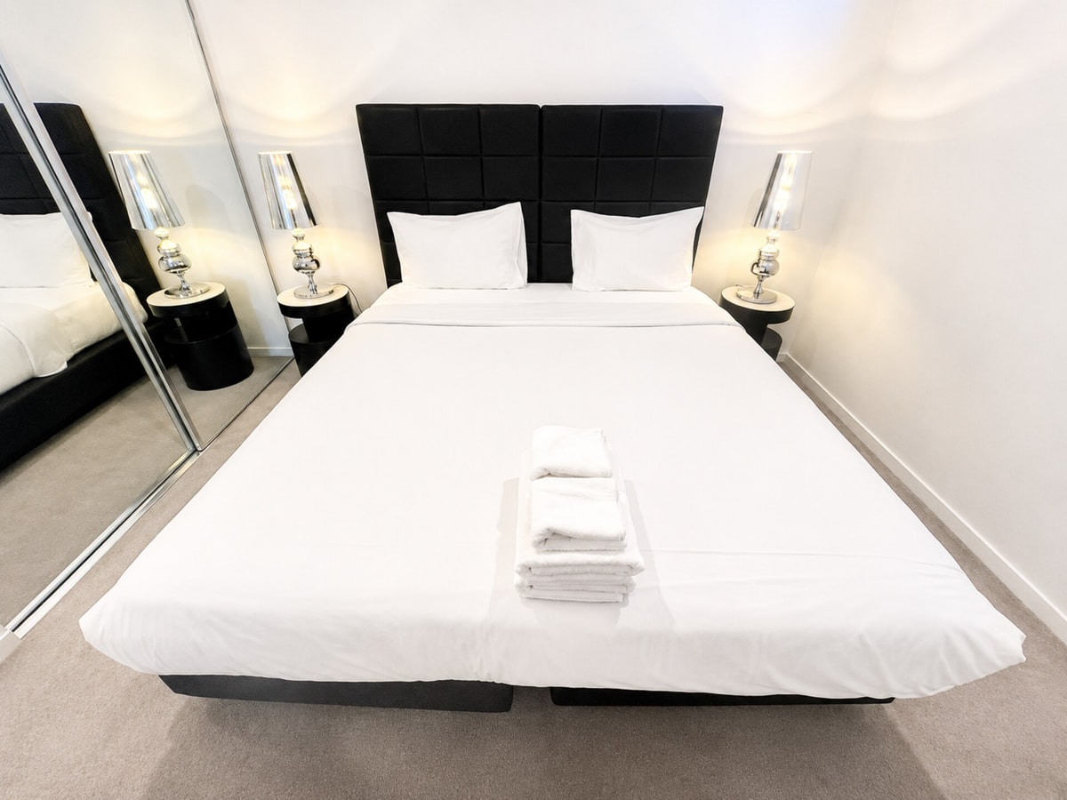 Comfortable 2BR w/ Pool, Gym & BBQ | Free Parking 5 Serain Residences