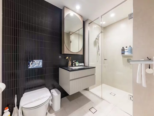 Riverfront 2Bedroom Apt in Brisbane City w/Parking 10 Serain Residences
