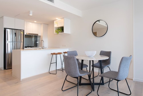 Riverview High level 1bedroom unit with Parking 4 Serain Residences