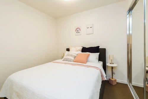 Modern Style River View 2Bedroom  Apt + Parking 10 Serain Residences