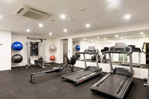 Cozy 2-bedrooms Apartment in Surfers Paradise 19 Serain Residences