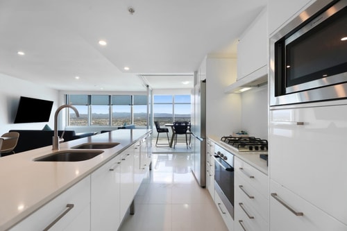 High-Rise Ocean View 3BDR Apartment with Parking 7 Serain Residences