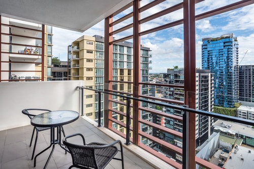 High Level 2-bedroom with Parking South Brisbane 12 Serain Residences
