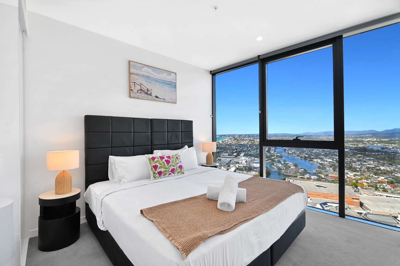 High Rise Ocean View 2BR with Parking By Casino 1 Serain Residences