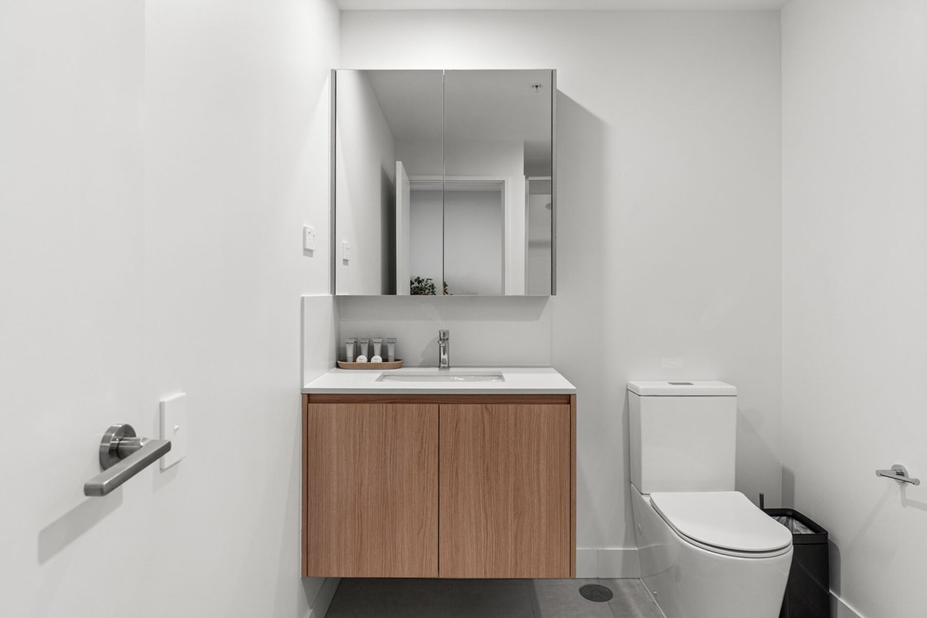 Adelaide Central 1+1 Apt | Gym | Sleeps 4 Guests 4 Serain Residences