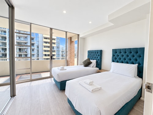 Spacious City View 3BR Loft Apartment | Parking*2 26 Serain Residences