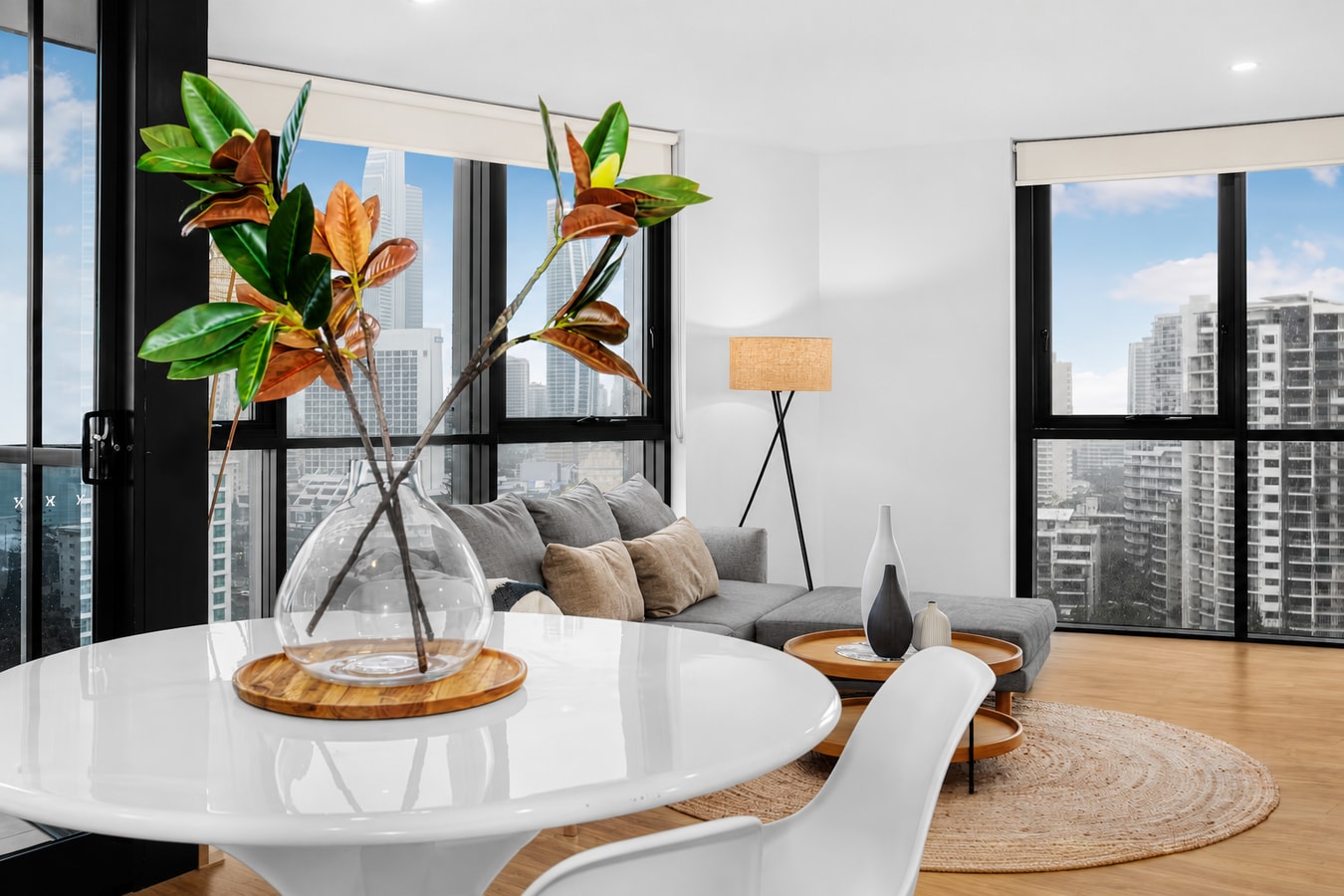 Coastal Escape 1BR Stroll to Beach&Tram | Parking 5 Serain Residences