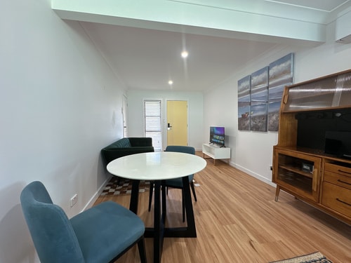 Spacious Homelike King Studio Retreat in Roseville 6 Serain Residences