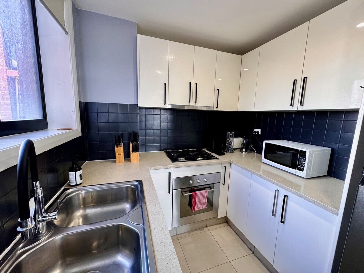 Modern 2Bdr Apt 7mins to Paramatta Train Station 4 Serain Residences