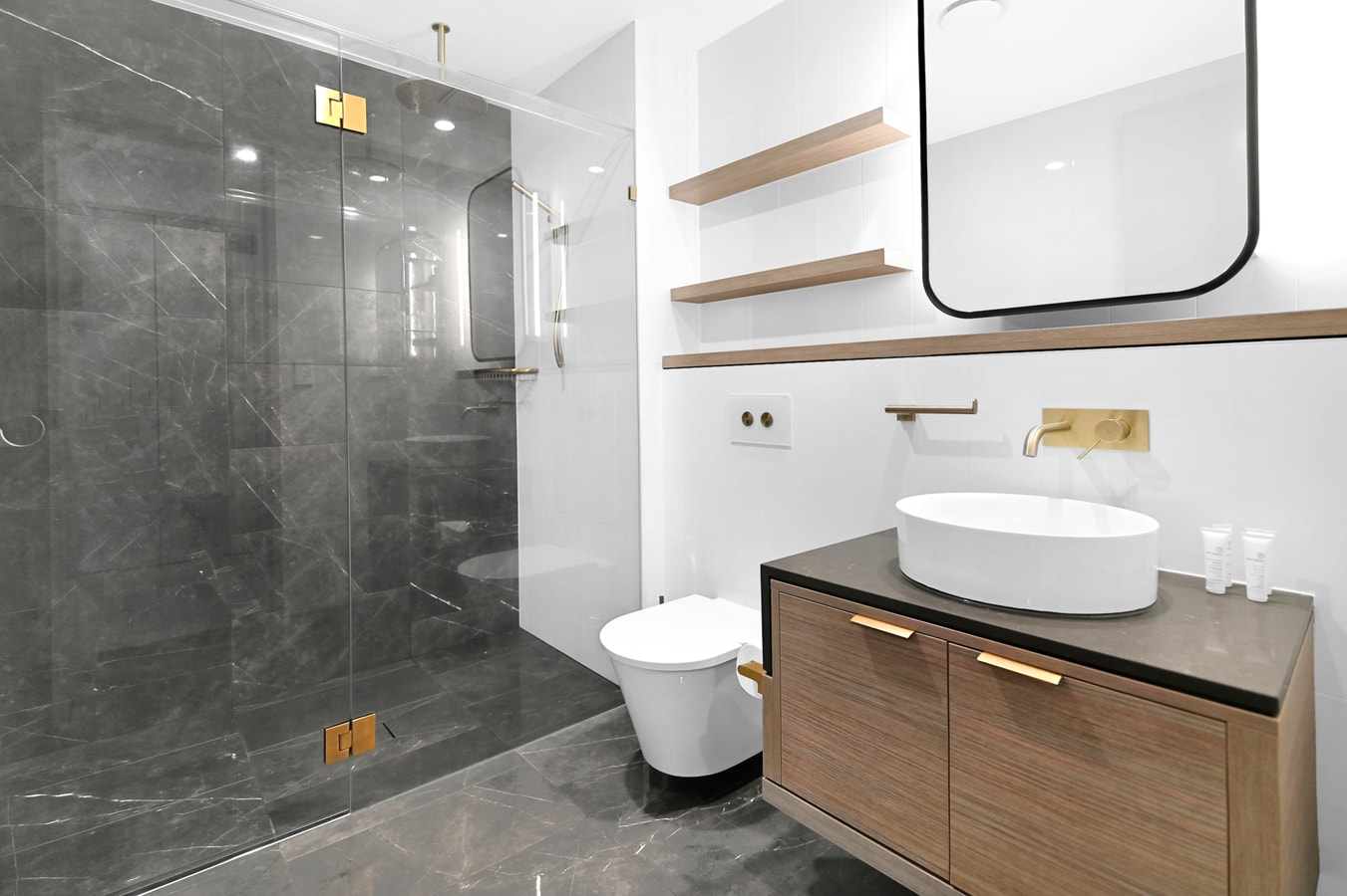 61 Floor 180 degree Ocean View 2 Bedroom Apartment 11 Serain Residences