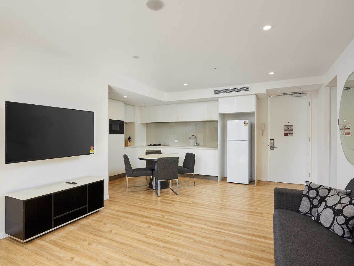Cozy 2-bedrooms Apartment in Surfers Paradise 1 Serain Residences