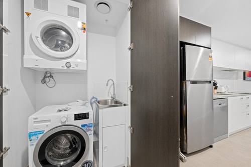Woden Comfortable 1-Bedroom Apartment with Parking 10 Serain Residences