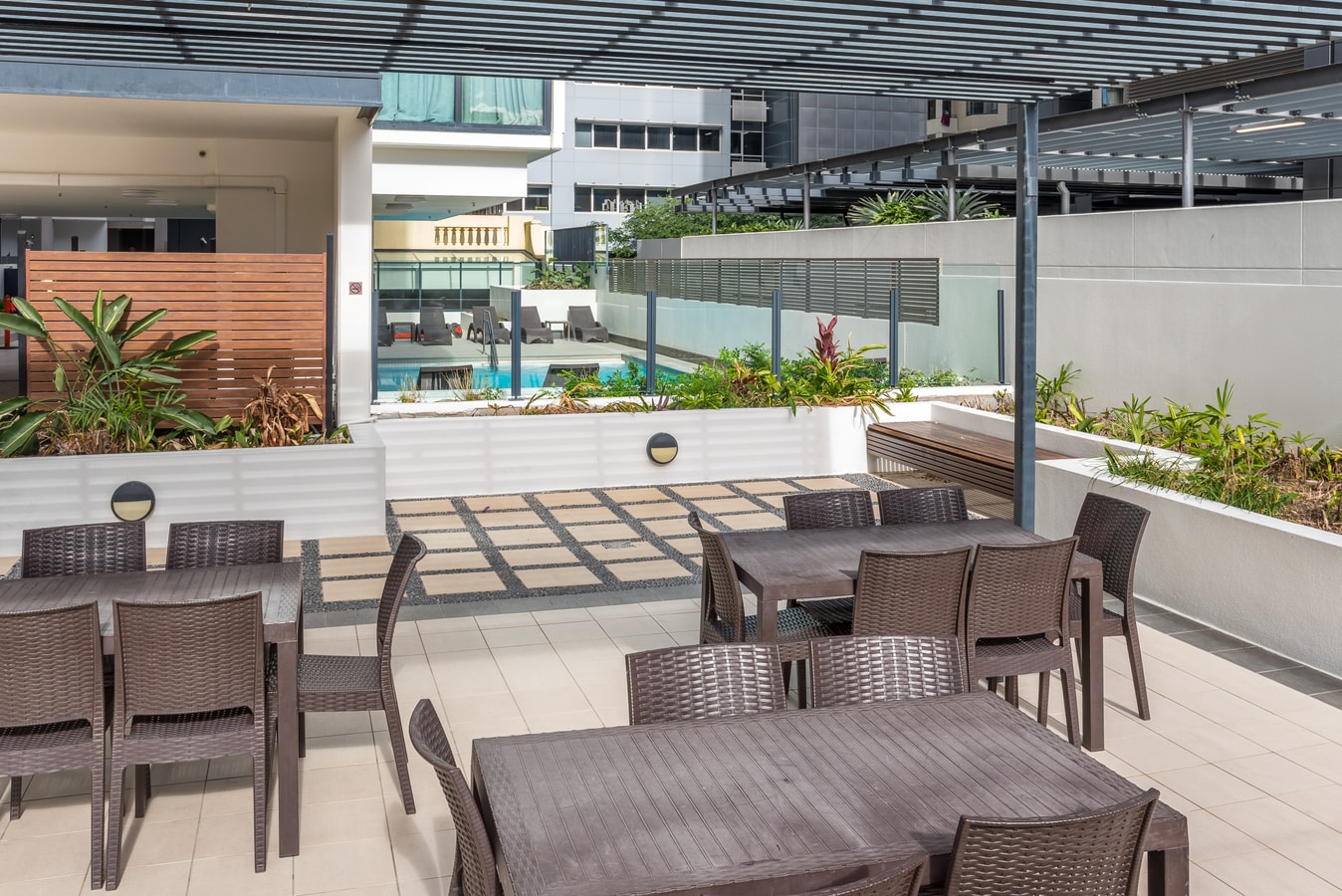 Modern 2BR in Brisbane CBD | Pool | Gym | Parking 16 Serain Residences